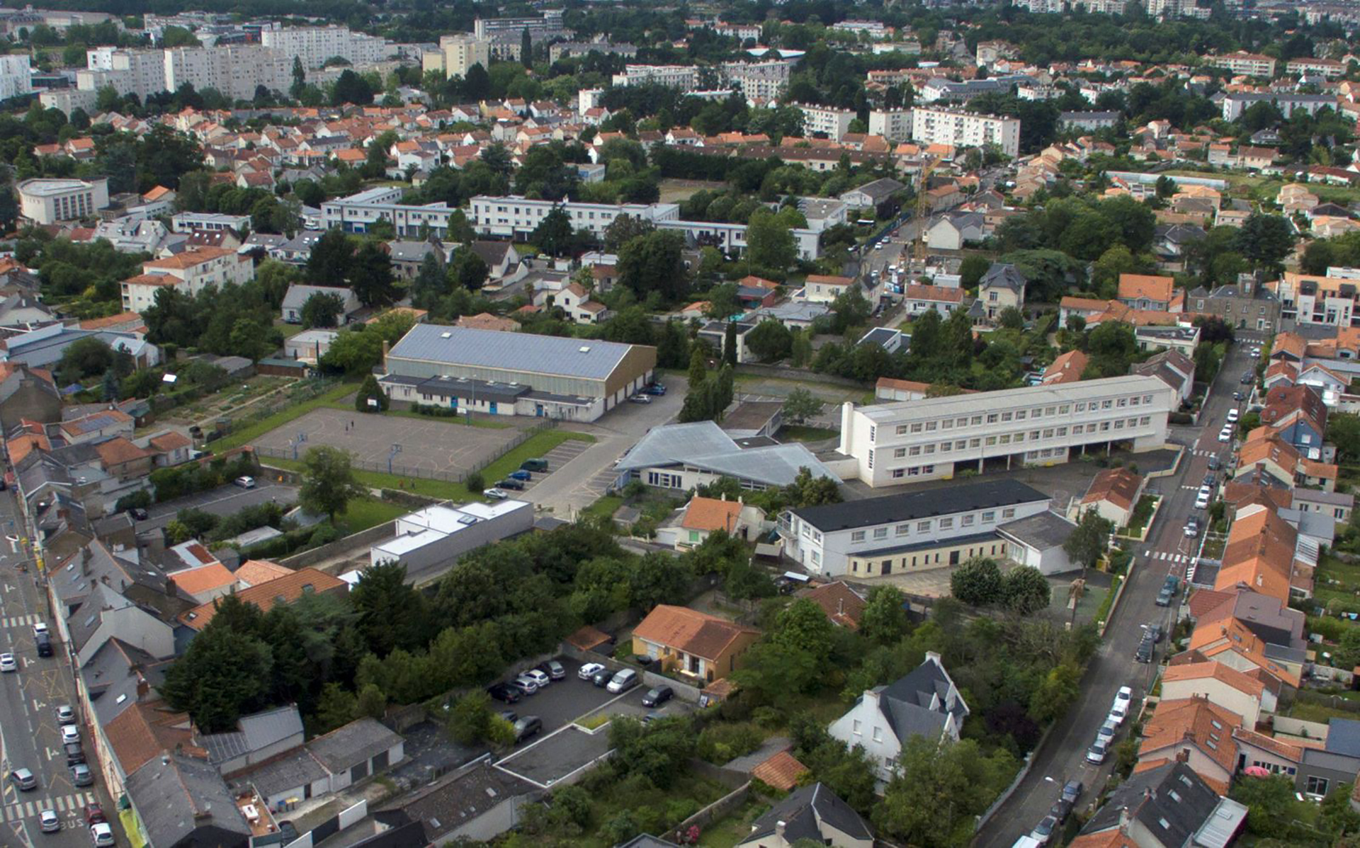 Vue aérienne de l'école du Douet