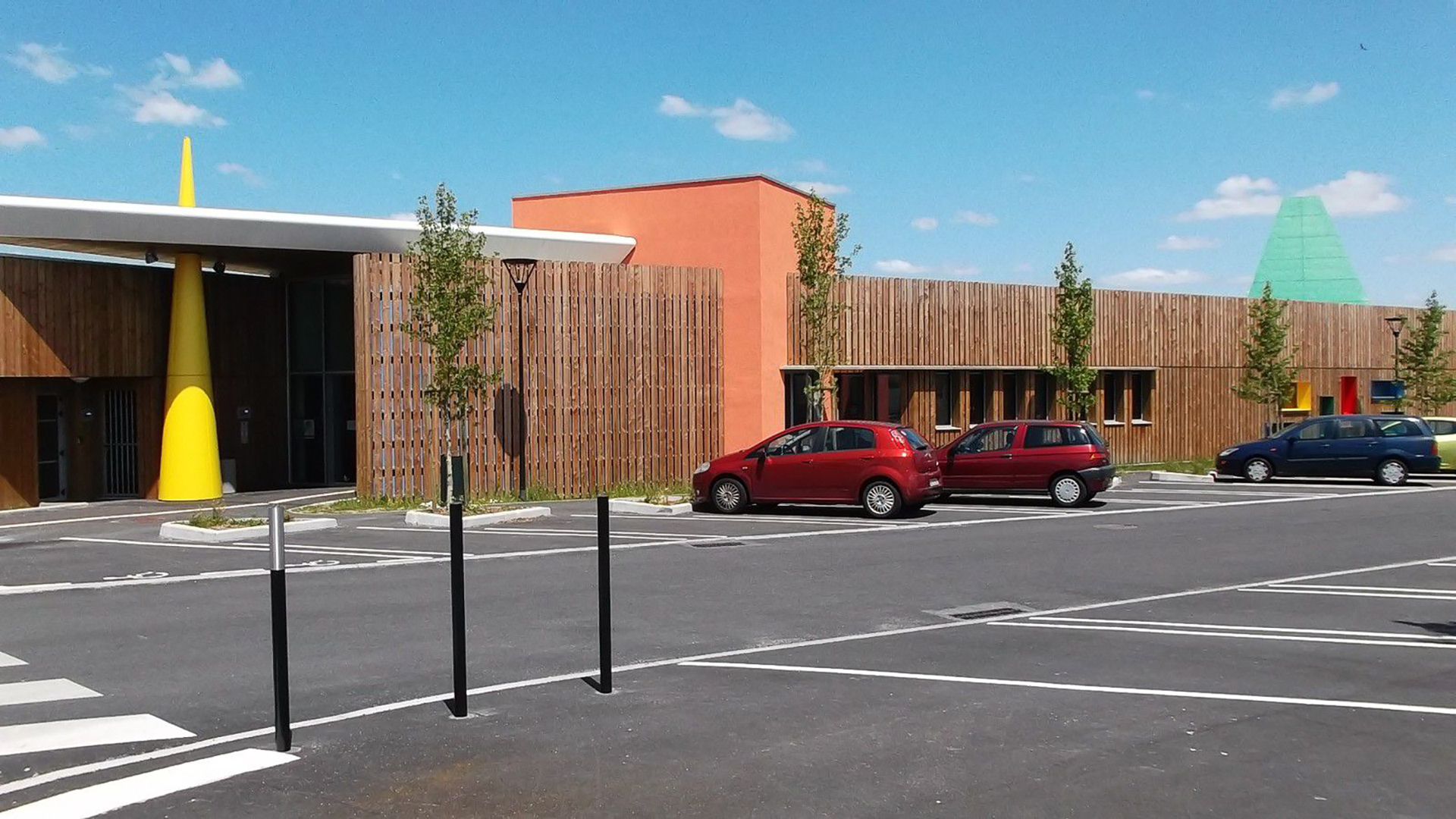 Entrée de la Maison de la Petite Enfance