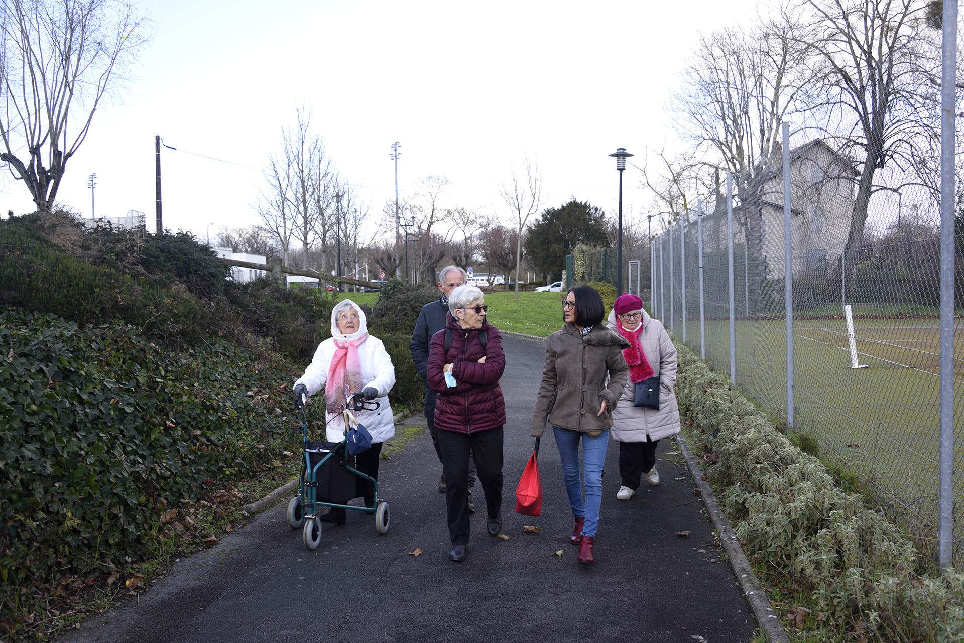 Bénévoles du pôle Solidarités en promenade